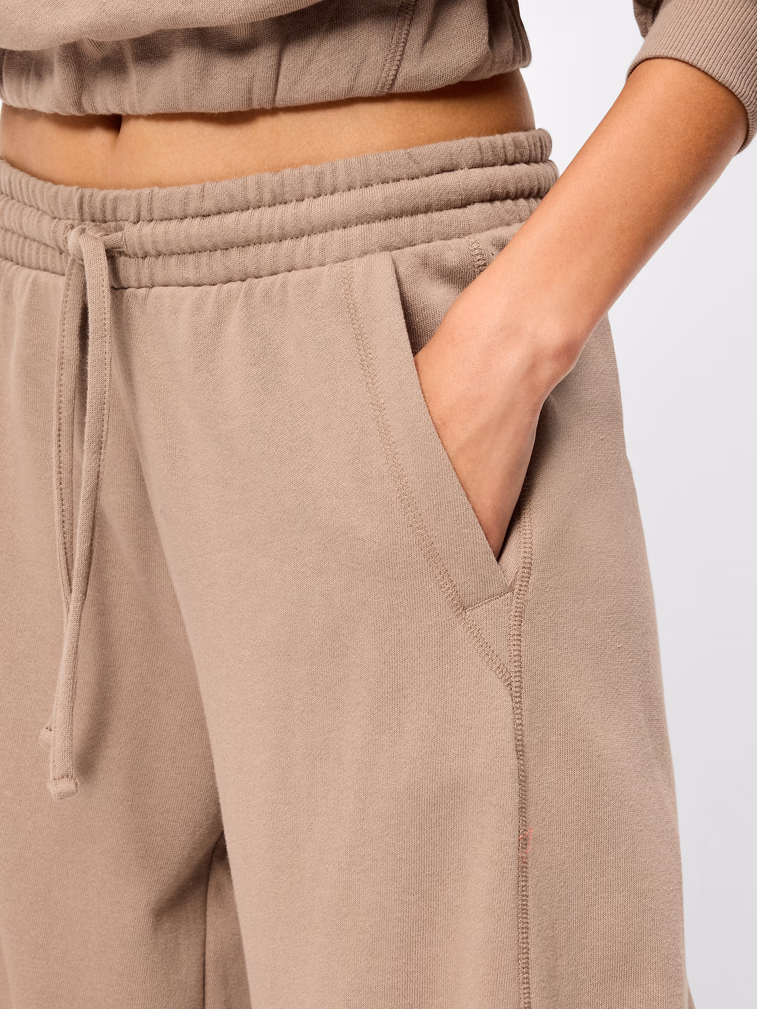 Mid-Rise SoComfy 배럴 스웨트팬츠 상세 이미지 4