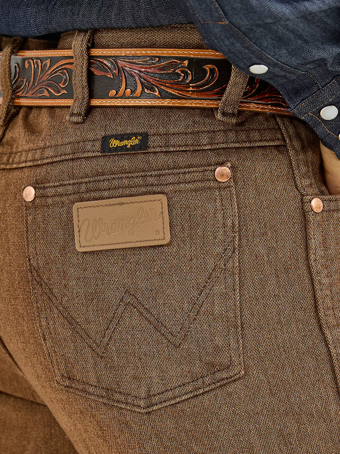 블랙 위스키 색상의 카우보이 컷® 슬림 핏 남성용 청바지 (Wrangler®) 상세 이미지 5