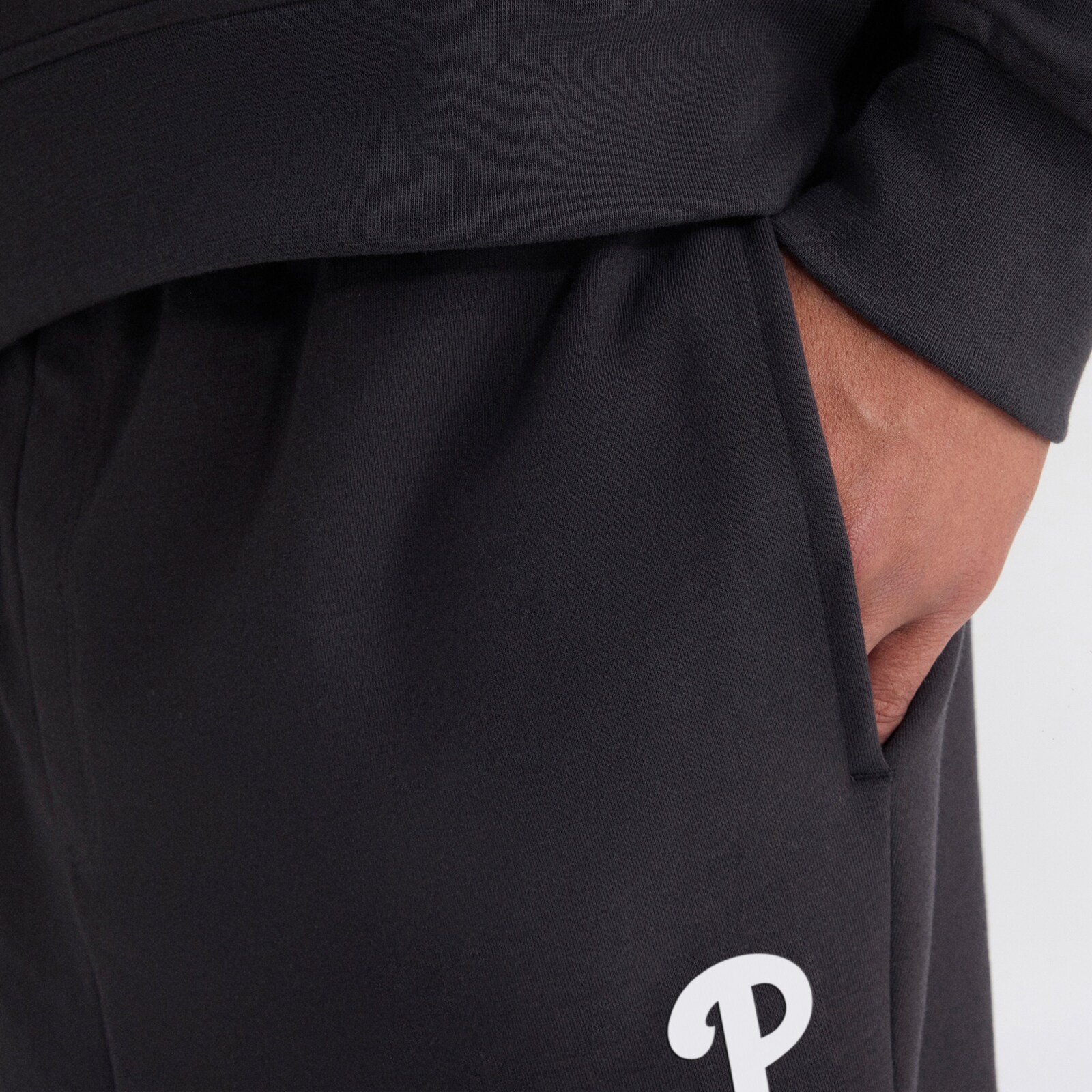 남성용 Philadelphia Phillies Fanatics 차콜 클러치 플리스 트라이블렌드 조거 팬츠 상세 이미지 6