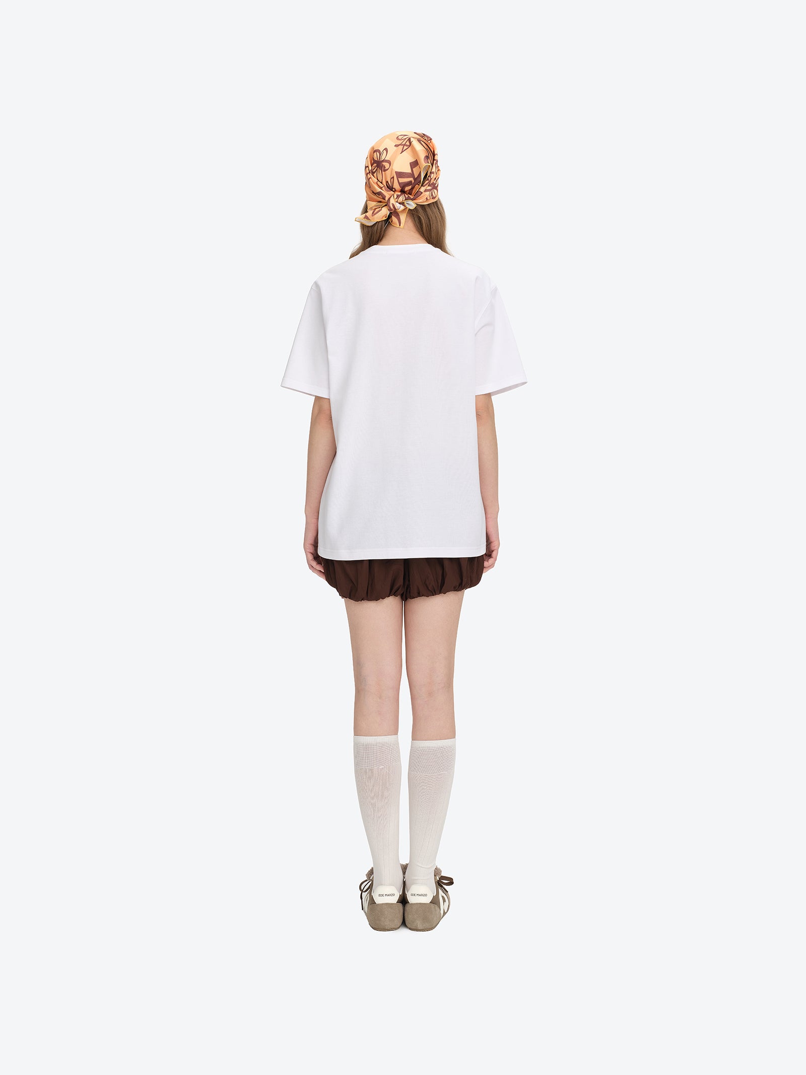 패치워크 베어 목욕 장면 티셔츠 화이트 상세 이미지 4