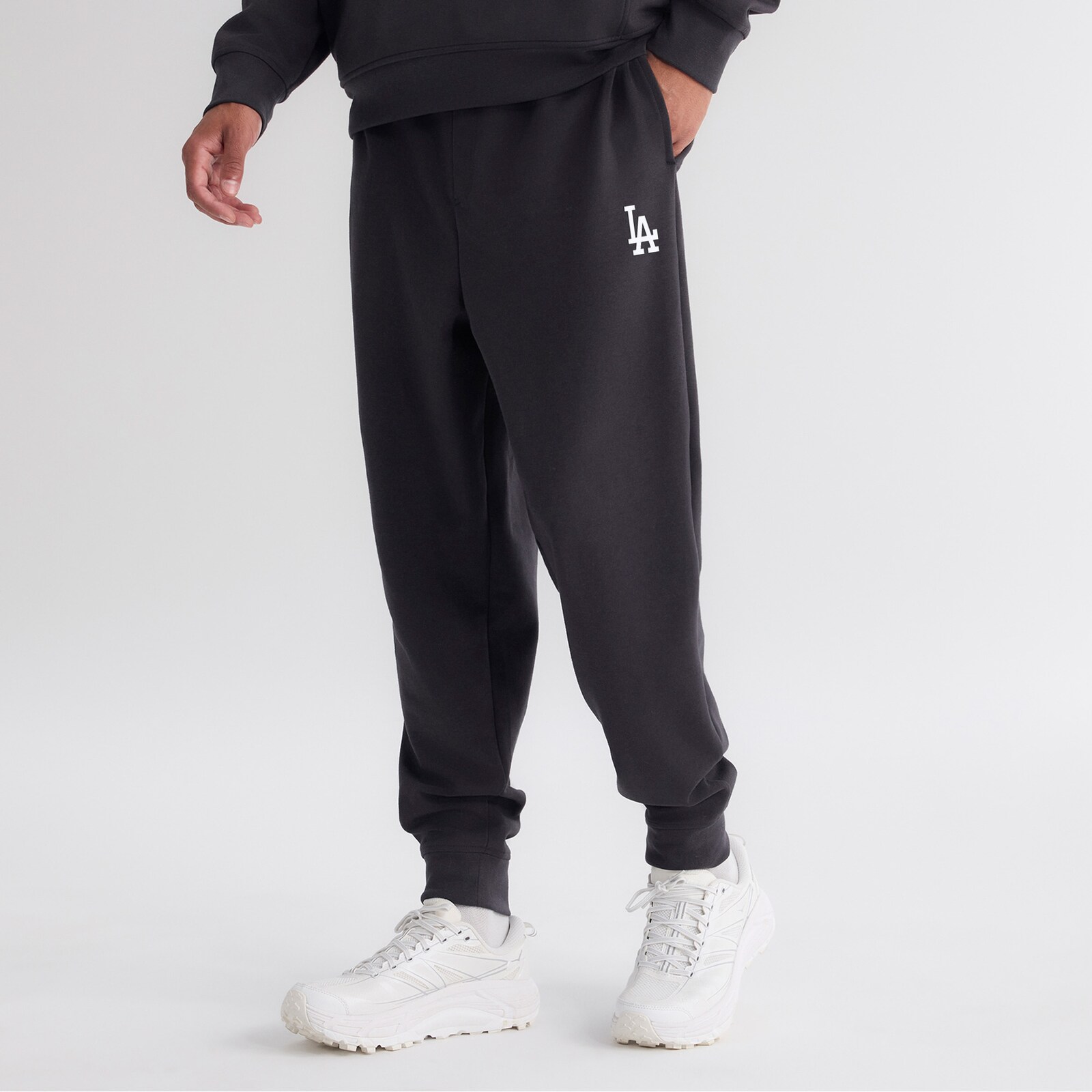 남성용 Los Angeles Dodgers Fanatics 차콜 Clutch Fleece 트리블렌드 조거 팬츠 상세 이미지 2