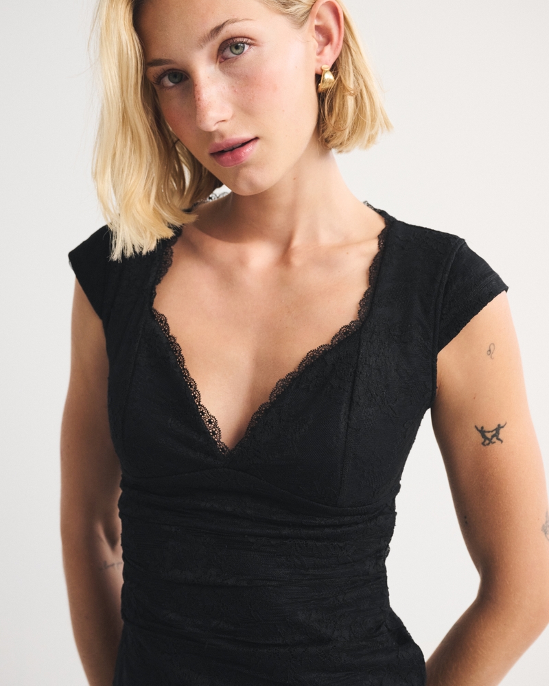The A&F Zoe Bra-Free Lace Top 상세 이미지 3