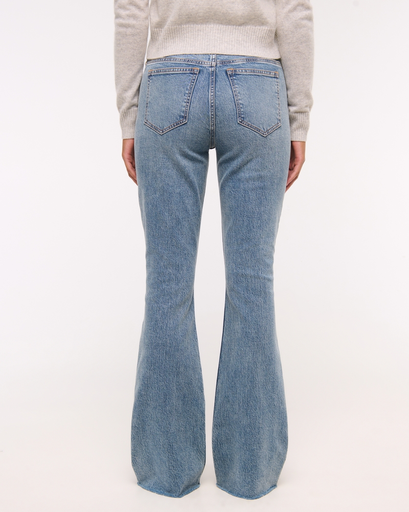 Curve Love Mid Rise Bootcut Frayed Hem Jean 상세 이미지 6