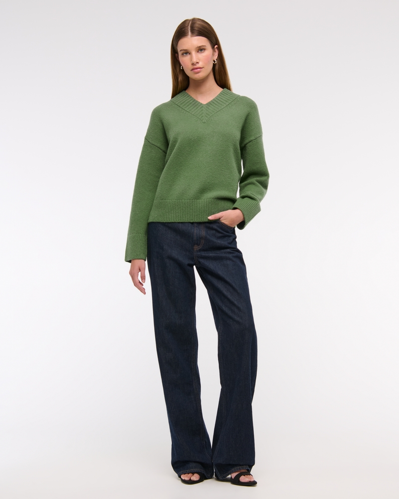 High V-Neck Sweater 상세 이미지 2