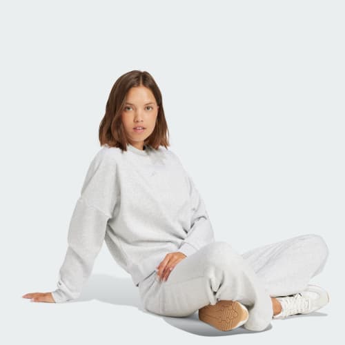 Essentials Small Logo Feelcozy Sweatshirt 상세 이미지 3